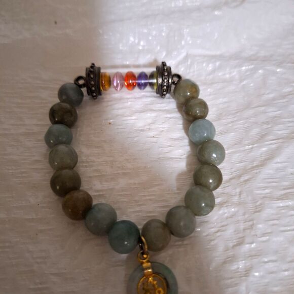 A Green Stone Stretchy Bracelet Good Luck Charm Thai Naga Eye Bead Tube - Picture 6 of 9